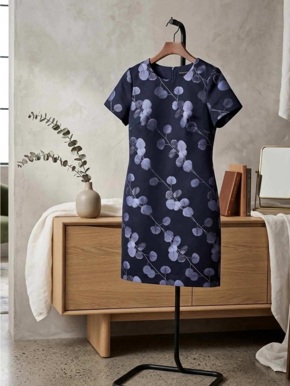 Banana Republic Navy Floral Short-Sleeve Shift Dress